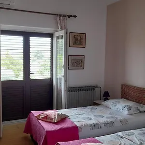 https://apartman-tonko-kvarnerska-cesta-8.primorje-gorskikotar.com
